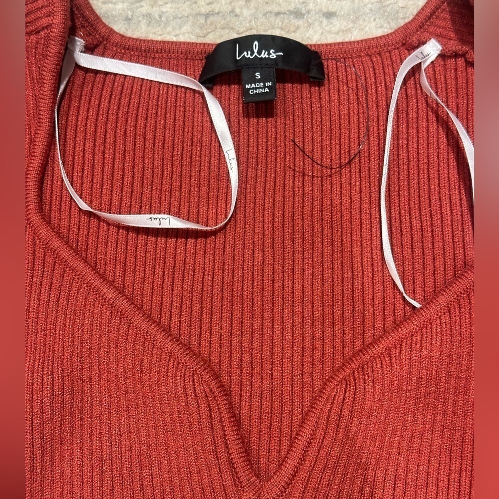 Lulus - Picture 3 of 6